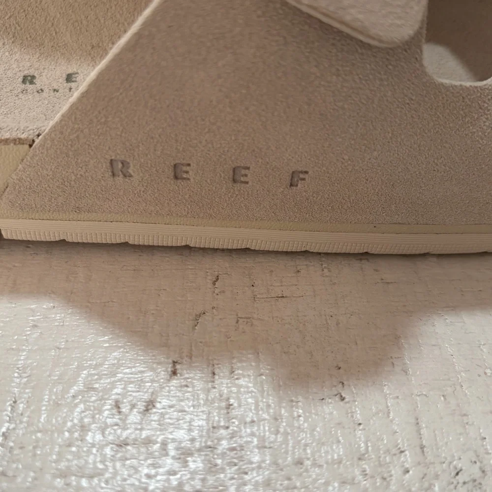 Reef Ojai Two Bar Sandals NWT size 9 Vintage Cream Suede Footbed Slip Ons - Picture 3 of 12